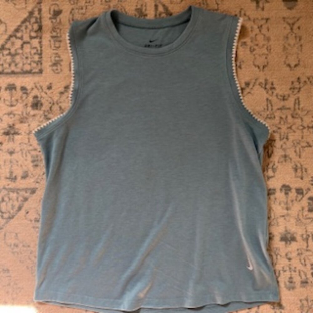 🧡3/15 Nike Dri-Fit Yoga Tank Top Crochet Sleeves Light Blue Women's S